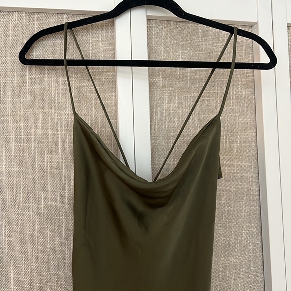 ASTR the label Gaia Midi Dress - Sage - Small - Picture 3 of 7